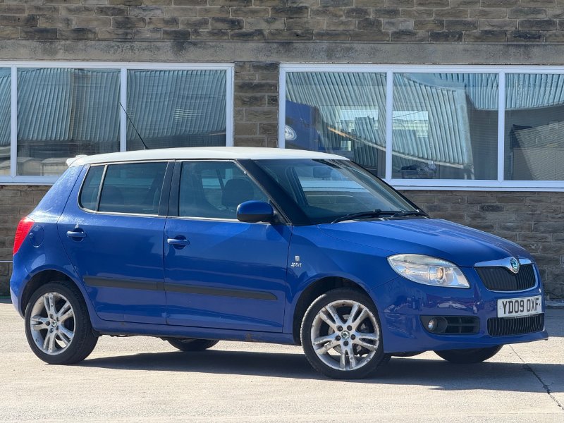 2009 FABIA 1.2 HTP 12V SPORT HATCHBACK 5DR PETROL MANUAL 140 G KM, 70... photo